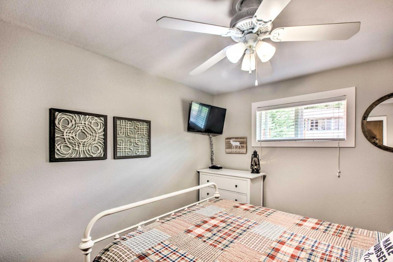 Main St Red River Ski Condo With Mountain View! Εξωτερικό φωτογραφία