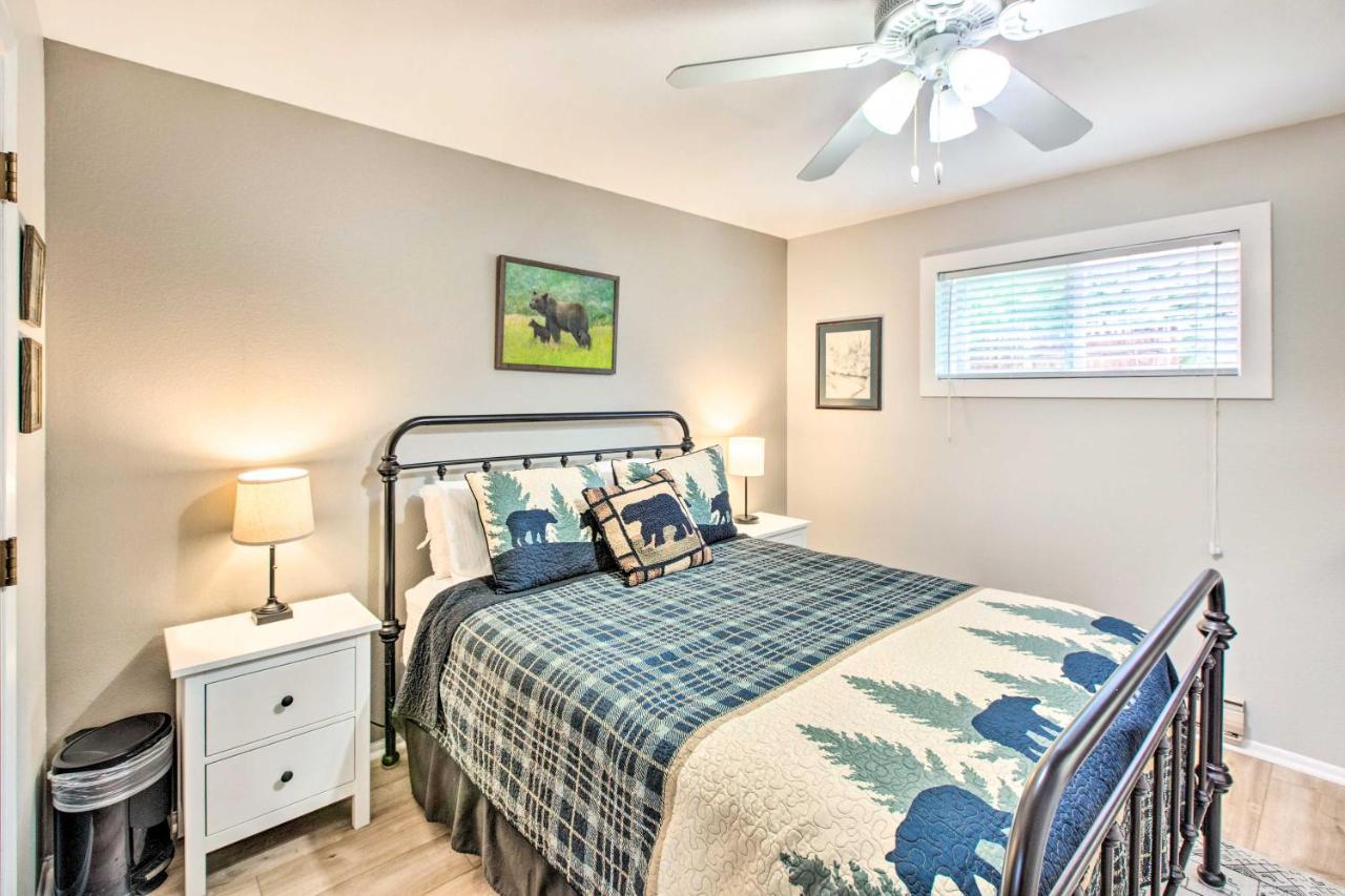 Main St Red River Ski Condo With Mountain View! Εξωτερικό φωτογραφία