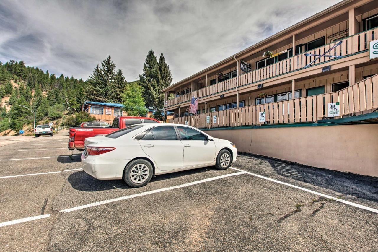Main St Red River Ski Condo With Mountain View! Εξωτερικό φωτογραφία