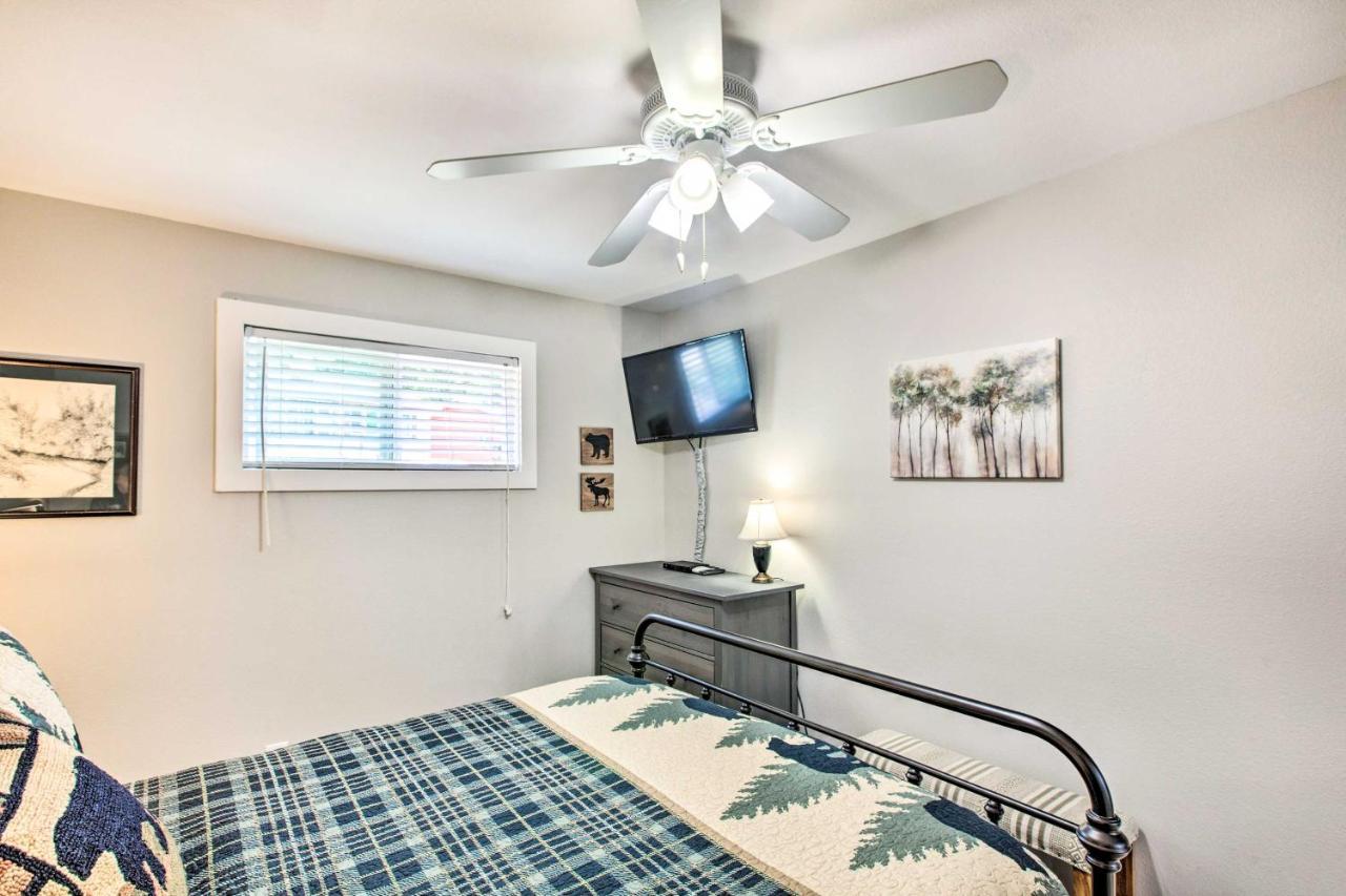 Main St Red River Ski Condo With Mountain View! Εξωτερικό φωτογραφία